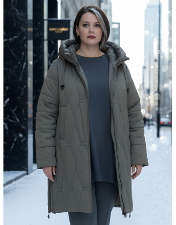 Длинный зимний пуховик для женщин с капюшоном.