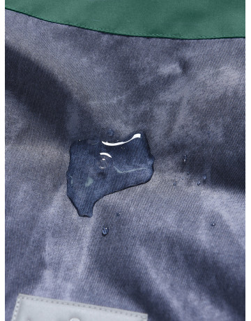 Зимний комбинезон для девочки: комфорт и тепло в зимних приключениях