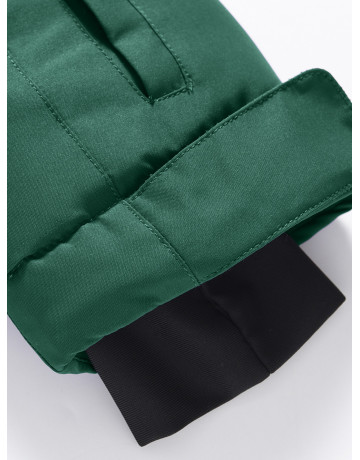 Зимний комбинезон для девочки: комфорт и тепло в зимних приключениях