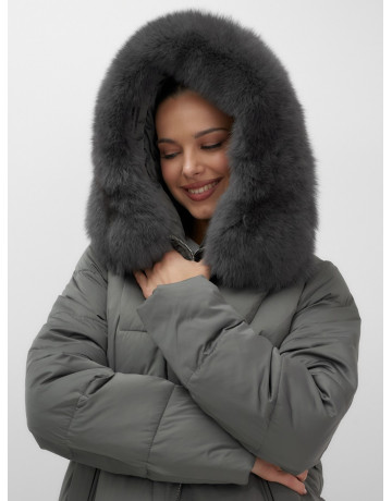 Длинный зимний пуховик премиум-класса.