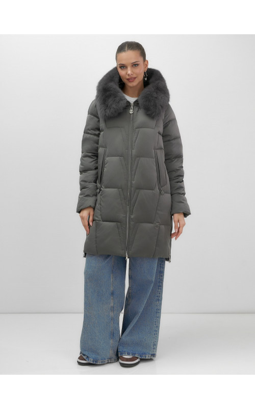 Длинный зимний пуховик премиум-класса.