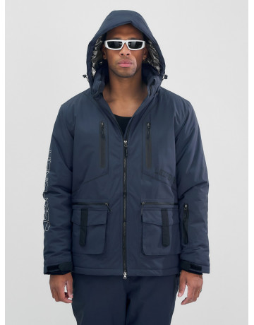 Мужской горнолыжный костюм для активного отдыха.