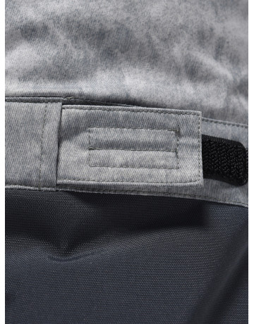 Зимний комбинезон для мальчика: комфорт и защита в зимних приключениях