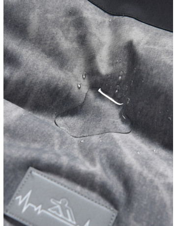 Зимний комбинезон для мальчика: комфорт и защита в зимних приключениях