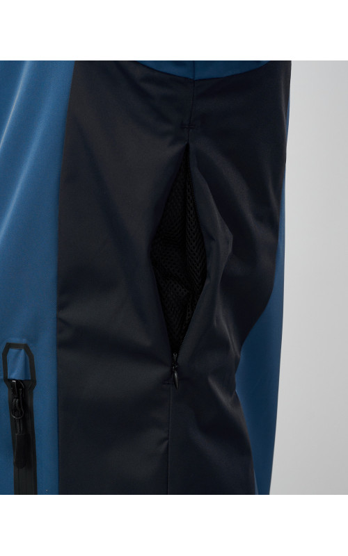 Мужская горнолыжная куртка для зимы: свобода движений и защита от холода