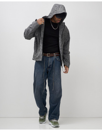 Мужская спортивная куртка «Хит сезона»: стиль и защита в любую погоду