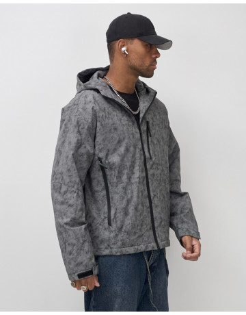 Мужская спортивная куртка «Хит сезона»: стиль и защита в любую погоду