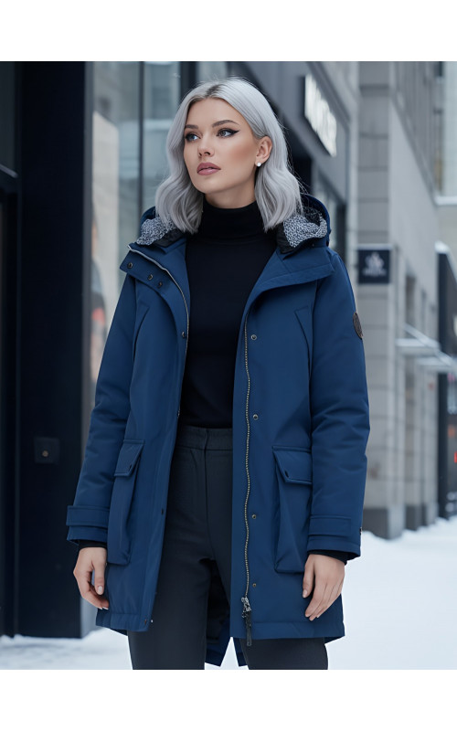 Женская зимняя парка для активного отдыха.