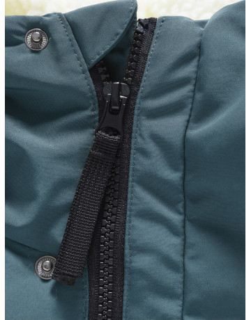 Зимняя парка для мальчика-подростка: свобода движений и тепло