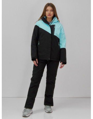 Женский горнолыжный костюм для активного отдыха.