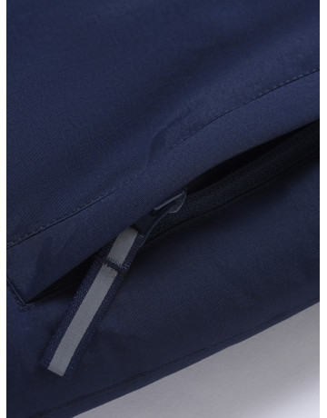 Зимний горнолыжный костюм для девочки.