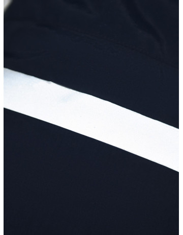 Зимний горнолыжный костюм для девочки.