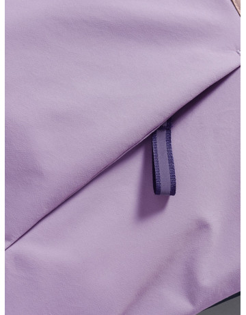 Зимний горнолыжный костюм для девочки.