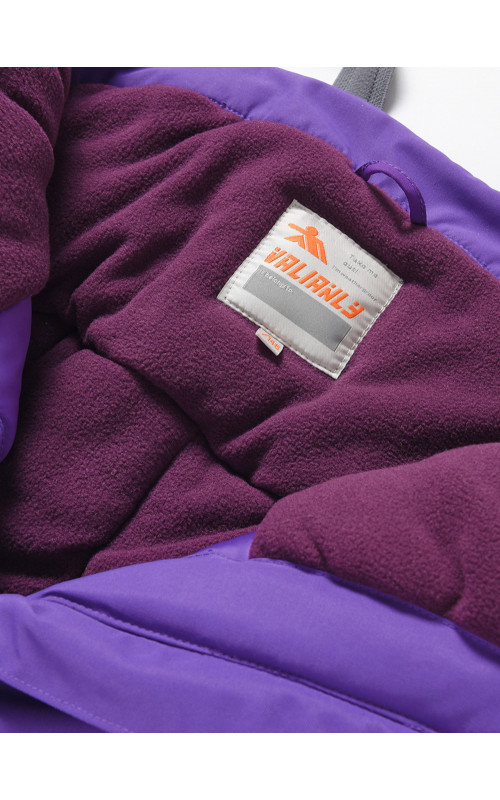 Зимний горнолыжный костюм для девочки: защита и комфорт в холода