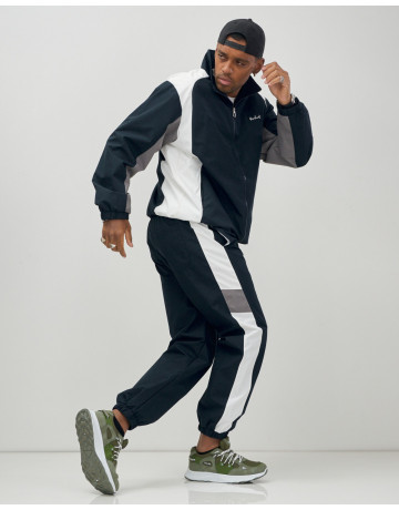 Спортивный костюм «Энергия весны-лета» для активного отдыха.