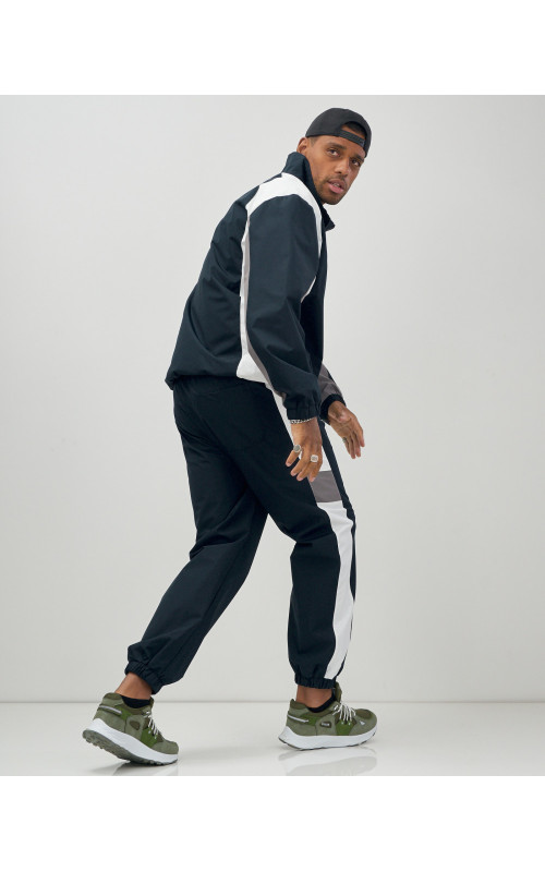 Спортивный костюм «Энергия весны-лета» для активного отдыха.