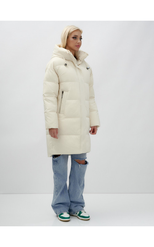 Зимняя куртка свободного кроя для женщин с трикотажными манжетами.