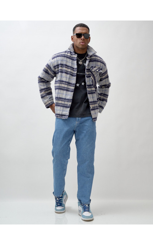 Ворсистая шерстяная рубашка для активного образа жизни.