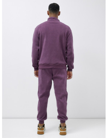 Мужской спортивный комплект: олимпийка и джоггеры.