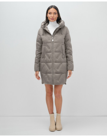 Женская зимняя куртка с капюшоном для холодной погоды.