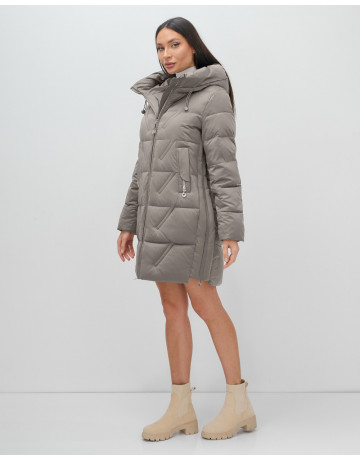 Женская зимняя куртка с капюшоном для холодной погоды.