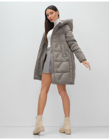 Женская зимняя куртка с капюшоном для холодной погоды.