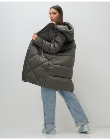 Длинный женский пуховик с капюшоном для зимы