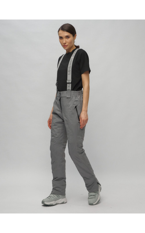 Женский горнолыжный костюм зимний.