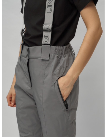 Женский горнолыжный костюм зимний.