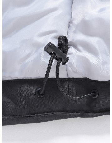 Женская зимняя парка с капюшоном для активного образа жизни.