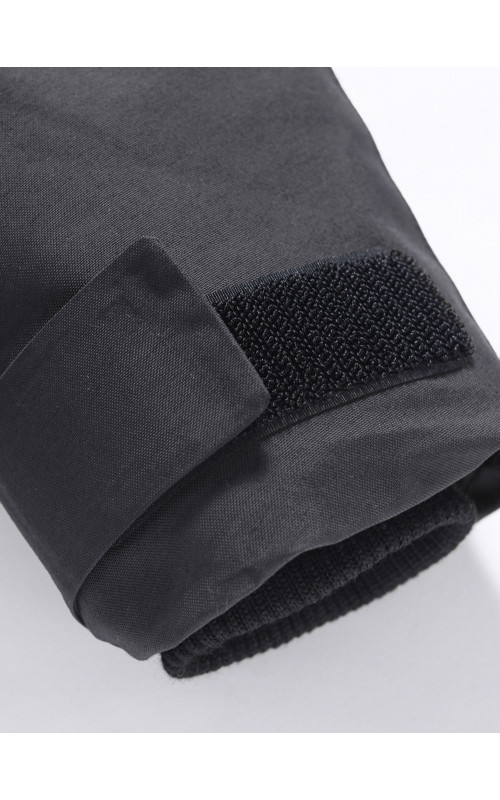 Женская зимняя парка с капюшоном для активного образа жизни.