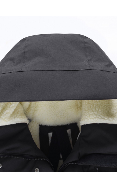 Женская зимняя парка с капюшоном для активного образа жизни.