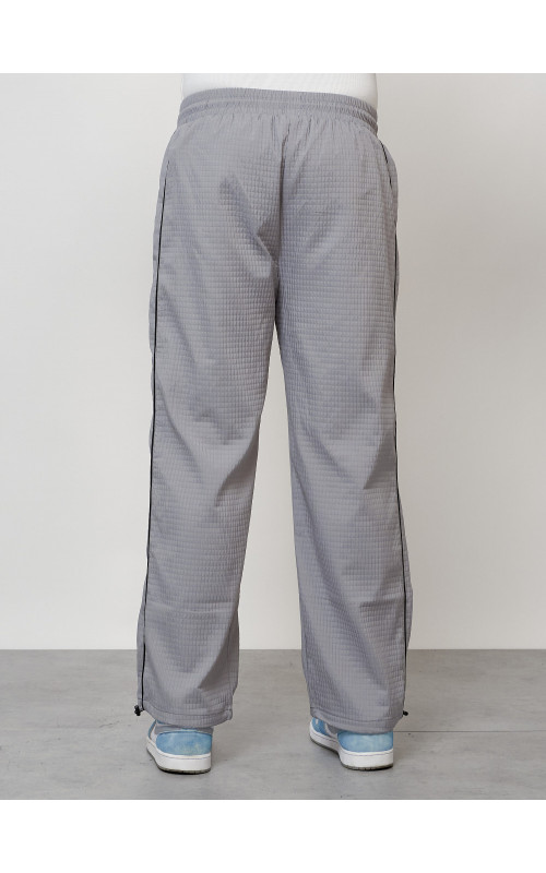 Мужской спортивный костюм для активного отдыха и повседневной носки