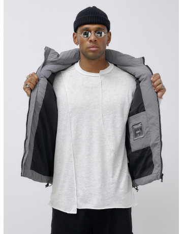 Мужской зимний стеганый жилет для активного отдыха.