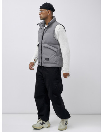 Мужской зимний стеганый жилет для активного отдыха.
