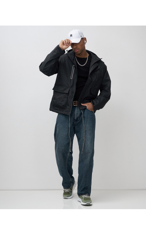 Спортивная мужская куртка «Хит сезона» для активного отдыха.