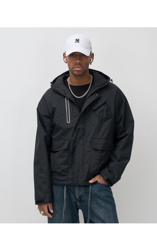 Спортивная мужская куртка «Хит сезона» для активного отдыха.