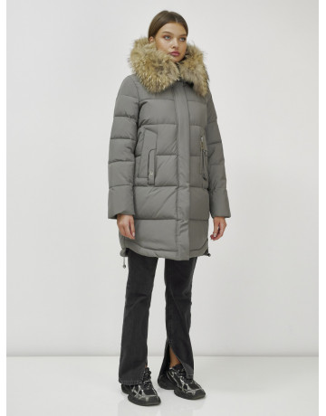Женская зимняя куртка с мехом.