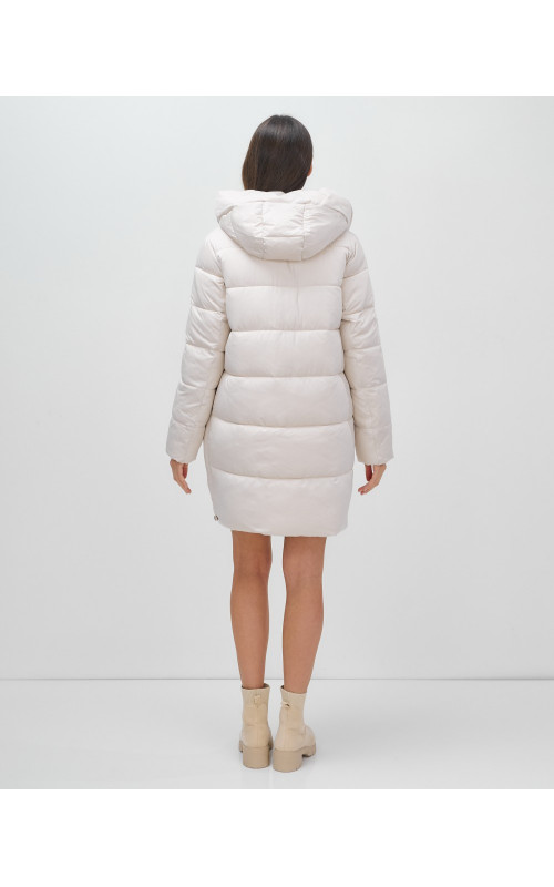 Тёплый женский пуховик с капюшоном для зимы