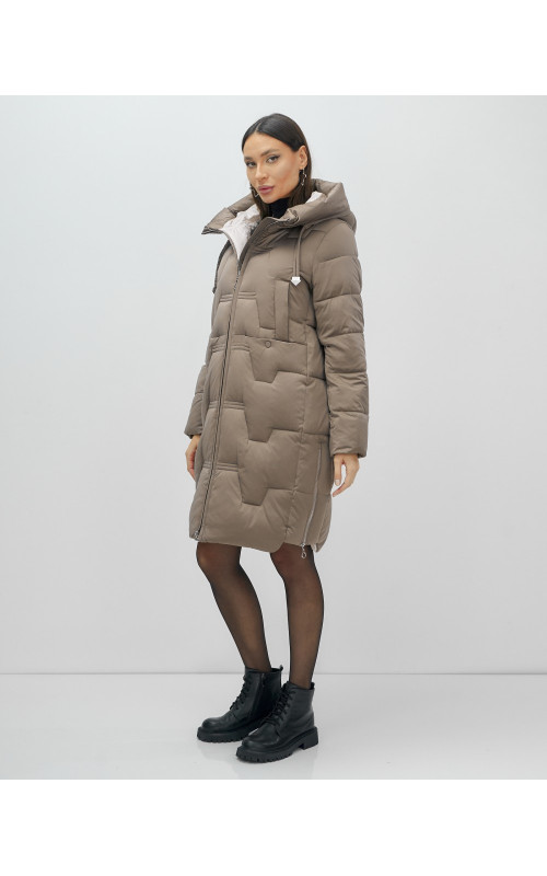Длинный женский пуховик с капюшоном для зимы