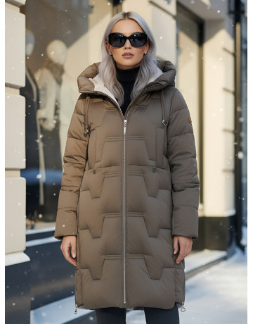 Длинный женский пуховик с капюшоном для зимы
