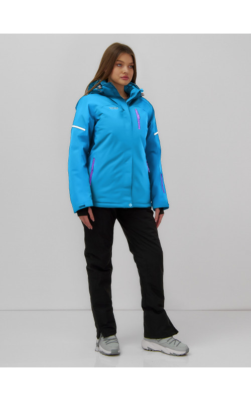 Женский зимний горнолыжный костюм для комфортных зимних приключений.