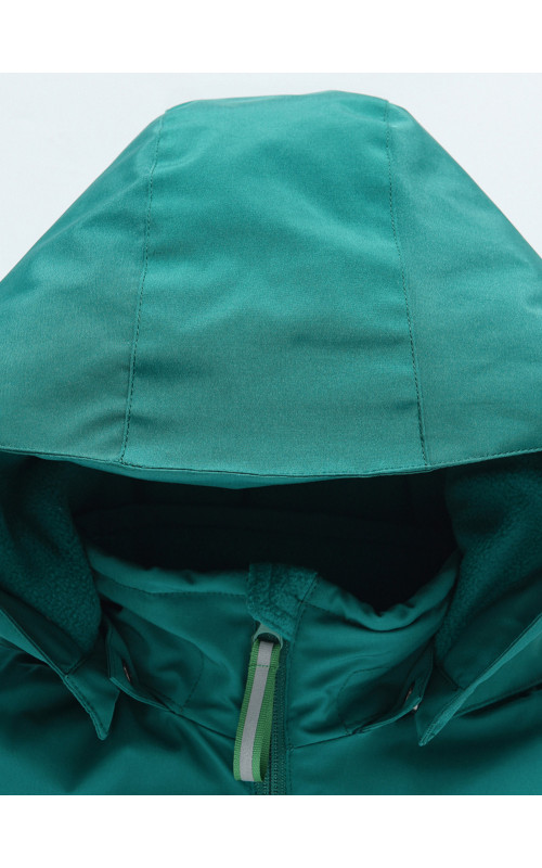 Зимний горнолыжный костюм для девочки: стиль и комфорт в горах