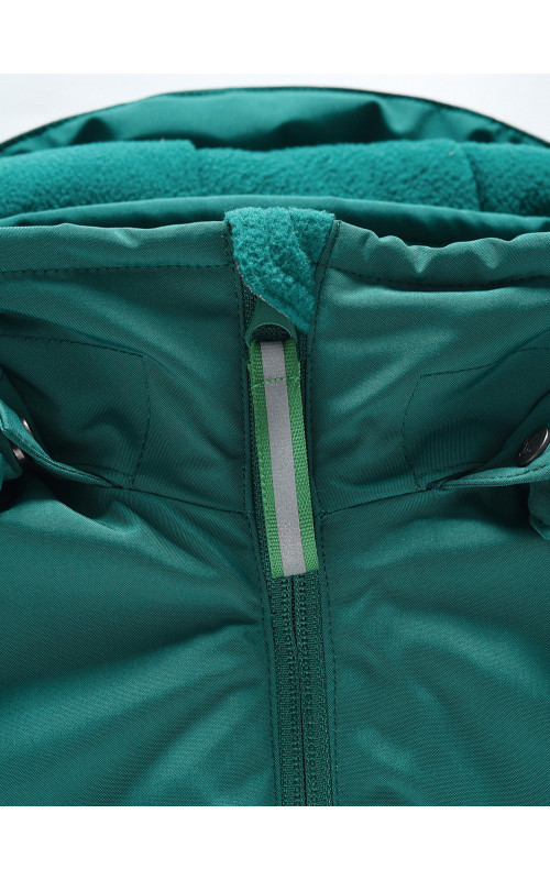 Зимний горнолыжный костюм для девочки: стиль и комфорт в горах