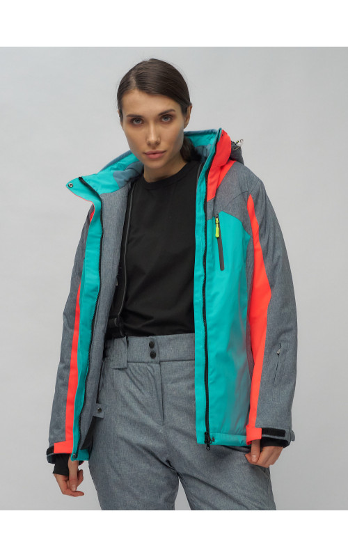 Женский горнолыжный костюм зимний.