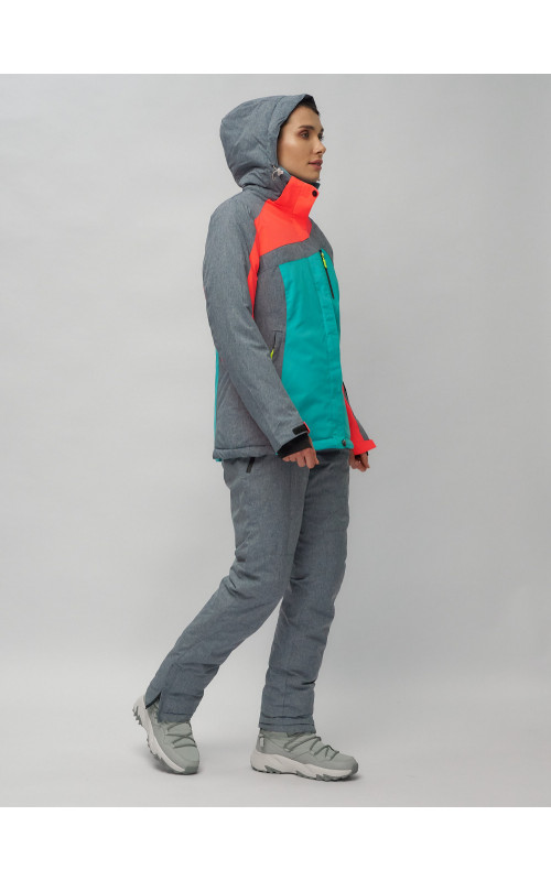 Женский горнолыжный костюм зимний.