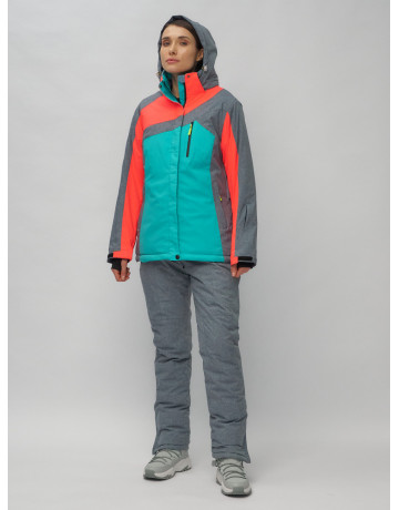 Женский горнолыжный костюм зимний.