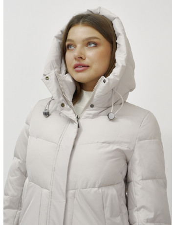 Зимний пуховик с утеплителем: стиль и комфорт.