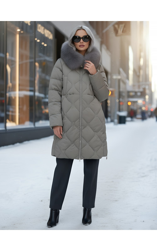 Длинный пуховик премиум-класса с мехом песца.