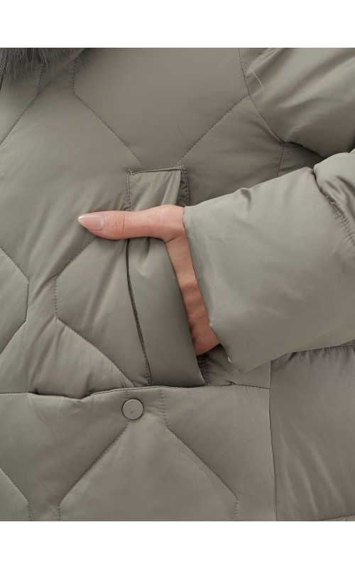 Длинный пуховик премиум-класса с мехом песца.